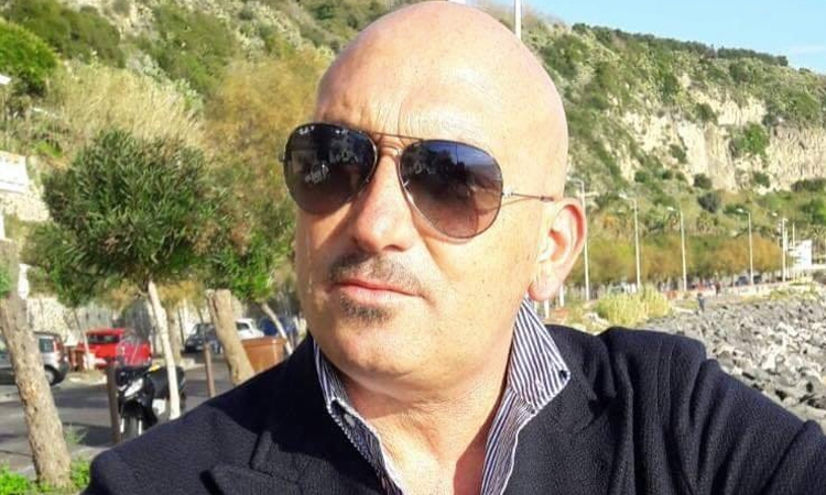 Giugliano: è morto il presidente Sestile. La famiglia blocca il rinvio della gara con il Marina di Ragusa. “Un omaggio a Salvatore”