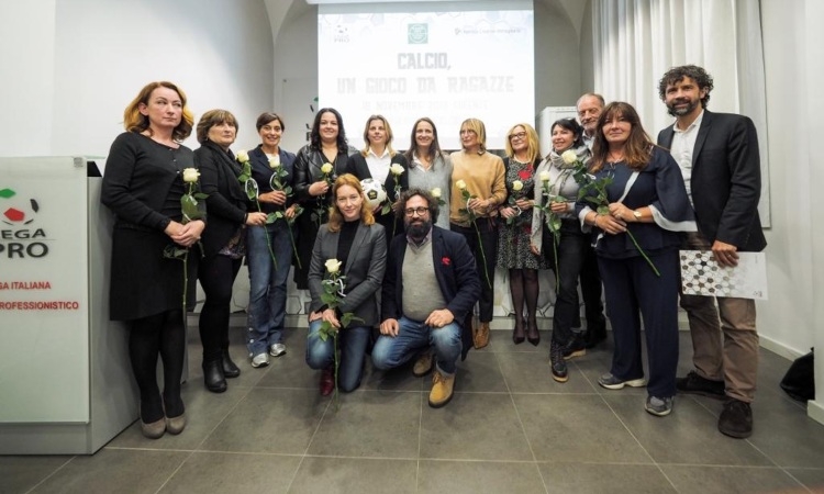 “Calcio, un gioco da ragazze”: il Dipartimento Calcio Femminile al tavolo con le altre leghe per lo sviluppo della disciplina