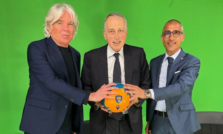 Abete, Desini e Zazzaroni presentano la stagione 2022 del beach soccer