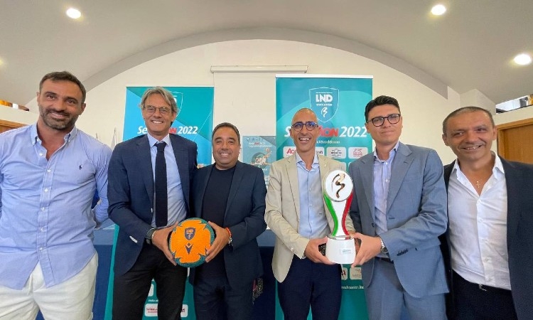 A Cirò Marina tre competizioni in quattro giorni, trentuno partite di grande beach soccer