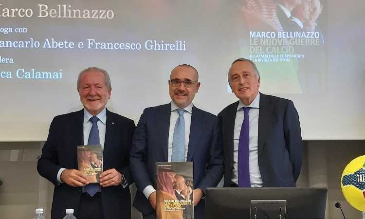 Giancarlo Abete e Francesco Franchi alla presentazione del libro di Marco Bellinazzo “Le nuove guerre del calcio”