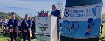 L’omaggio del calcio marchigiano a Nicola Saccinto: intitolato lo stadio di Corinaldo allo storico dirigente LND