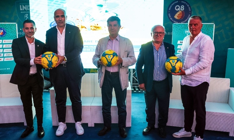 Tre competizioni, una location: Castellammare di Stabia al centro del Beach Soccer Italiano